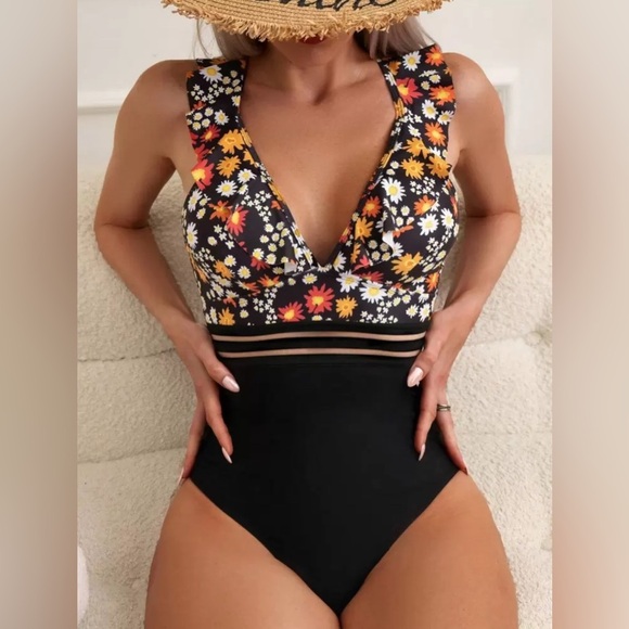 SHEIN Other - SHEIN Swim Summer Beach Floral Print Contrast Mesh One Piece Swimsuit
